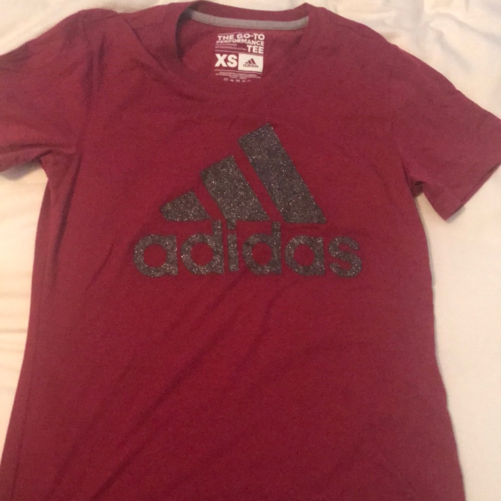 Women’s XS adidas sparkly logo tee